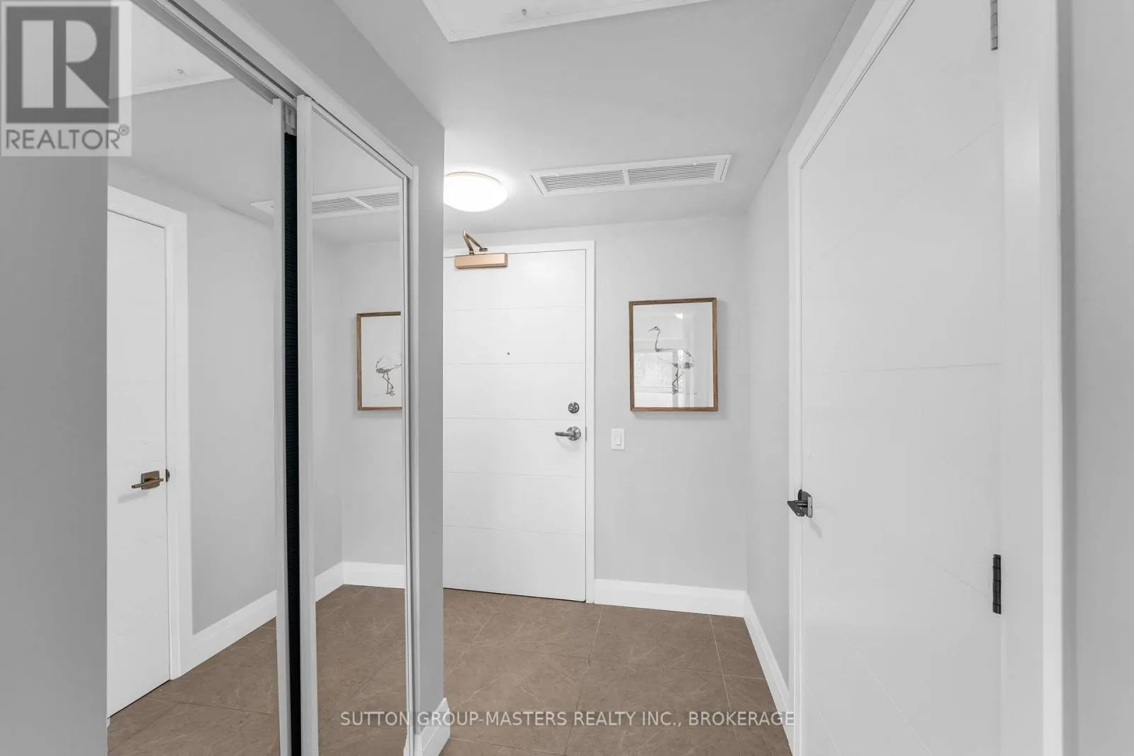 211 - 652 PRINCESS STREET #211