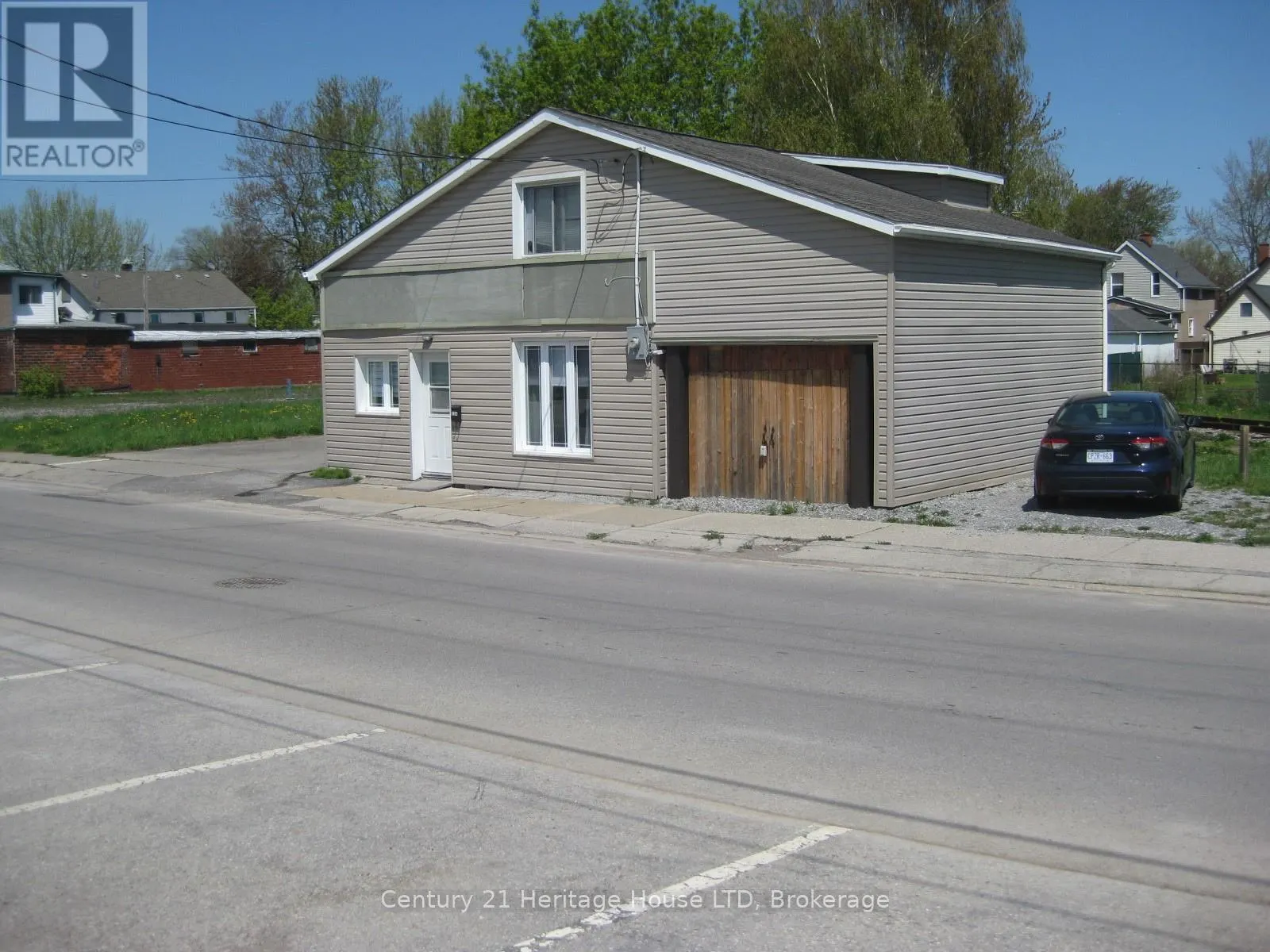 104 FRASER STREET