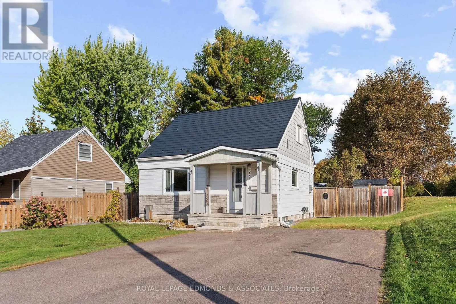 359 CHAMBERLAIN STREET