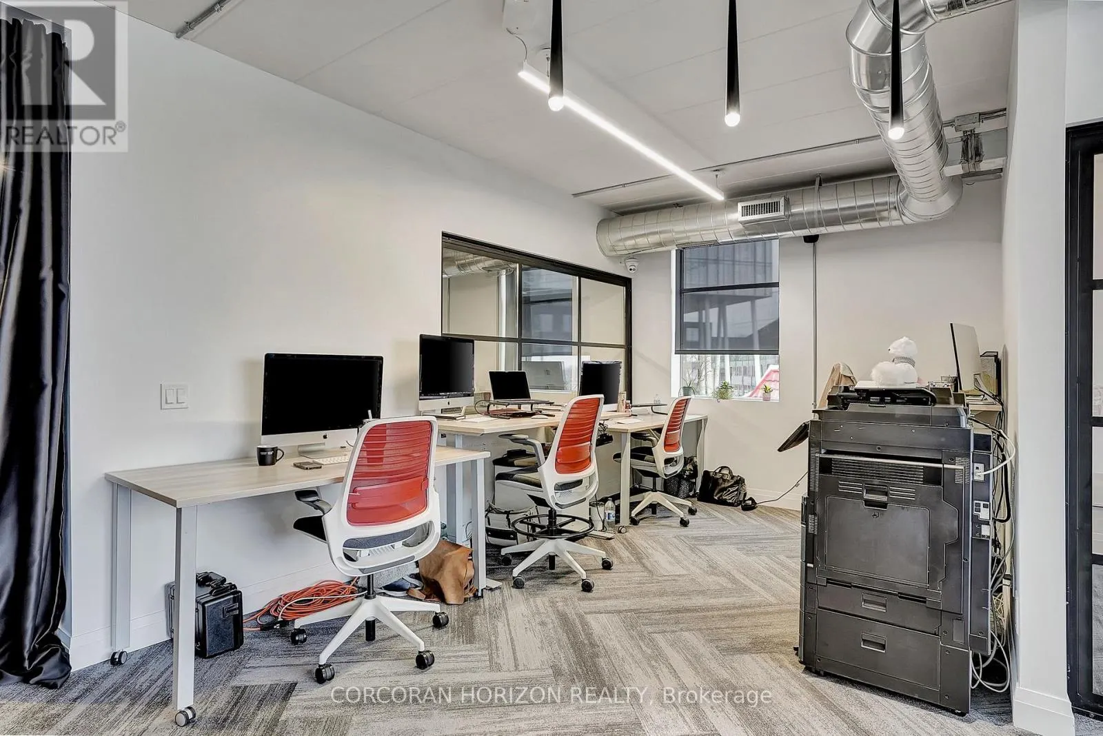 618 KING STREET W