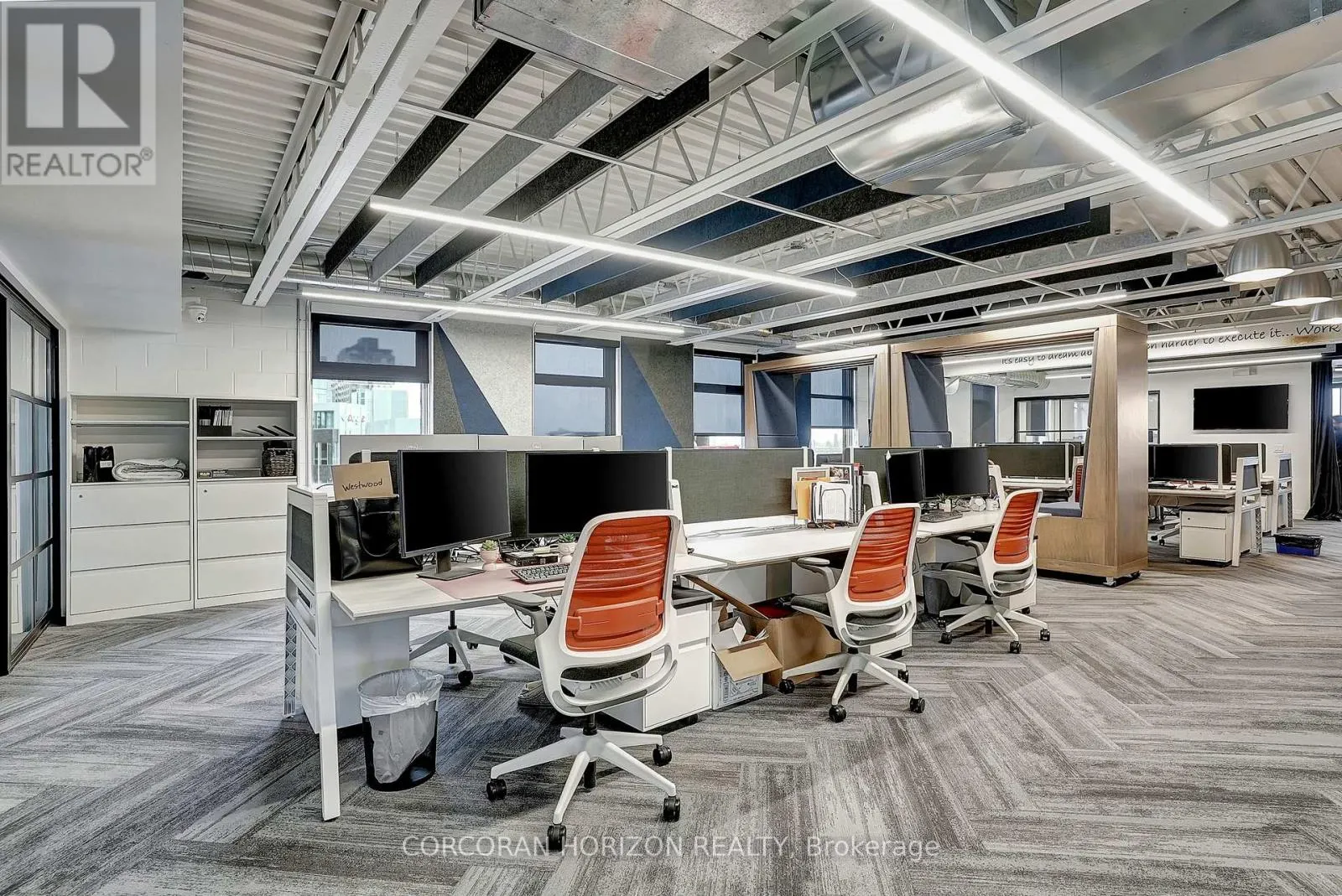 618 KING STREET W