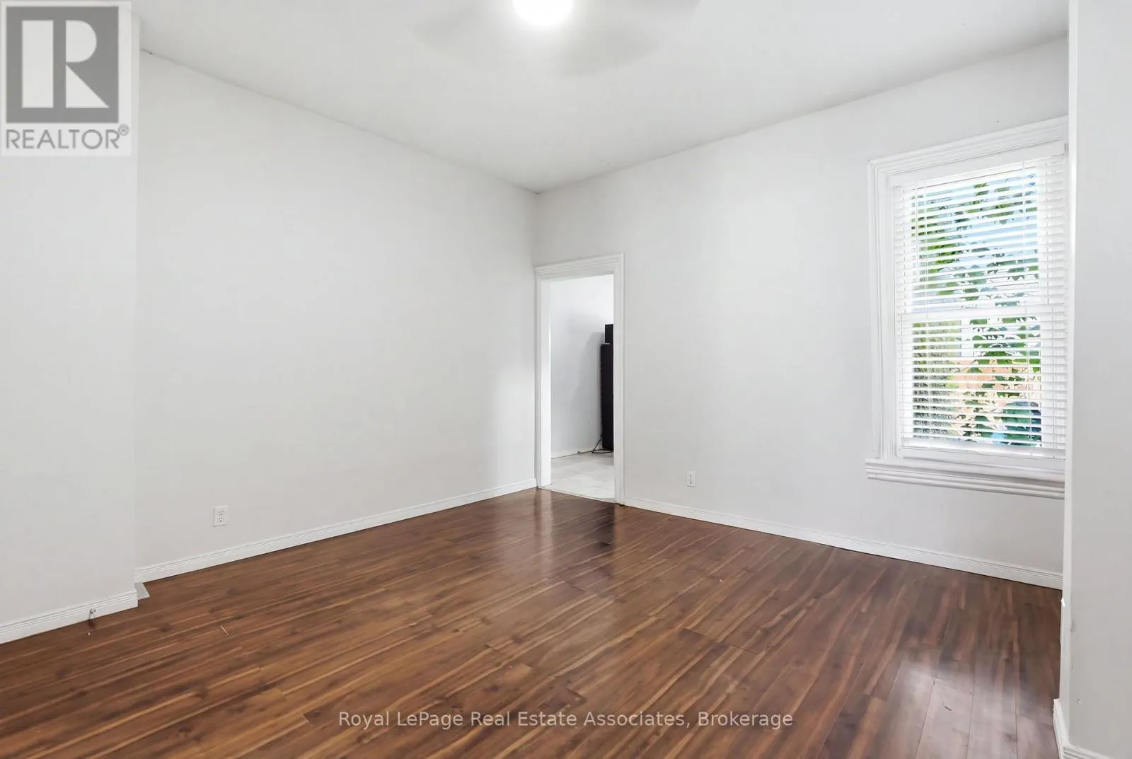 1 - 51 WELLINGTON STREET N