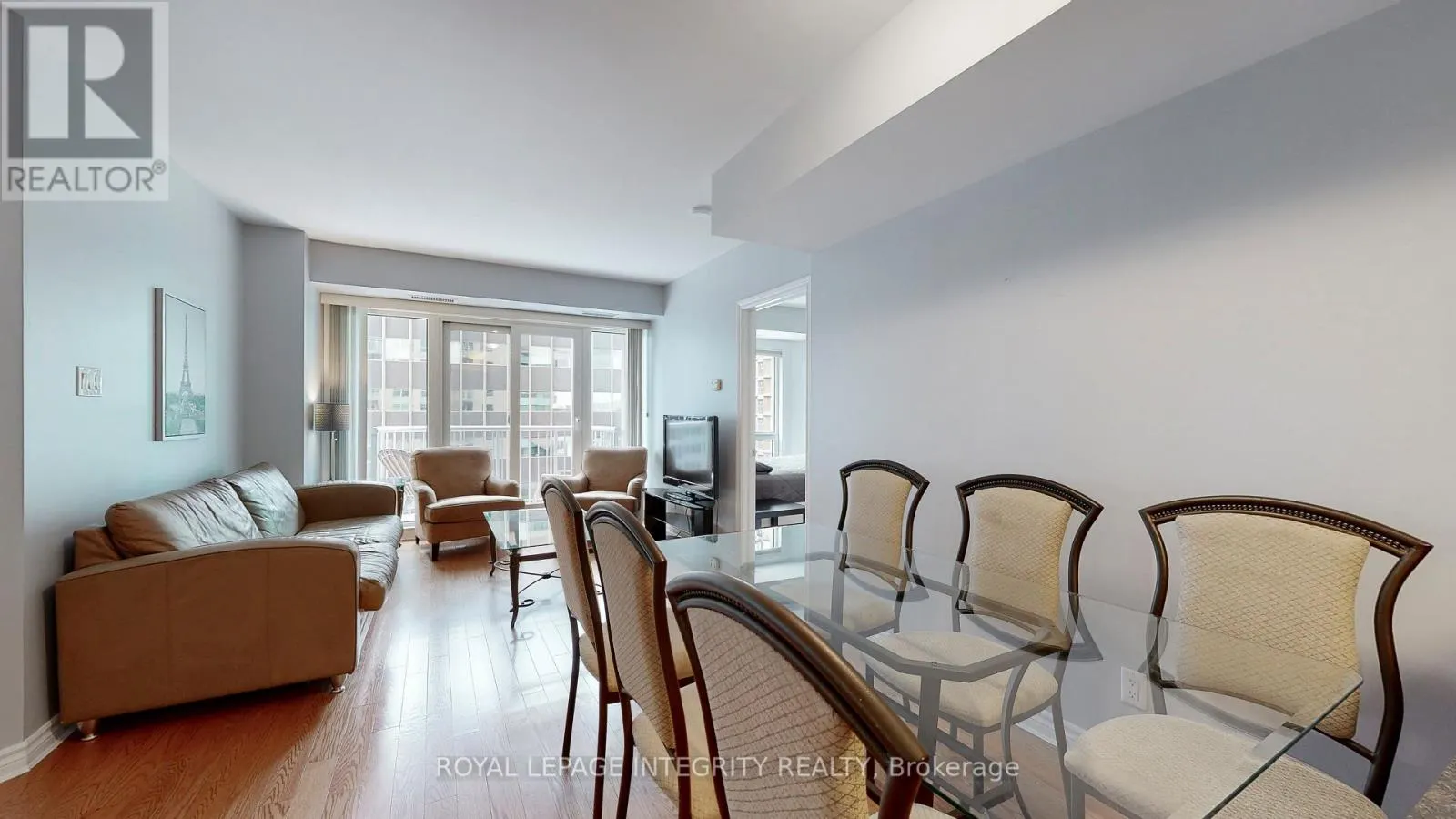 903 - 234 RIDEAU STREET