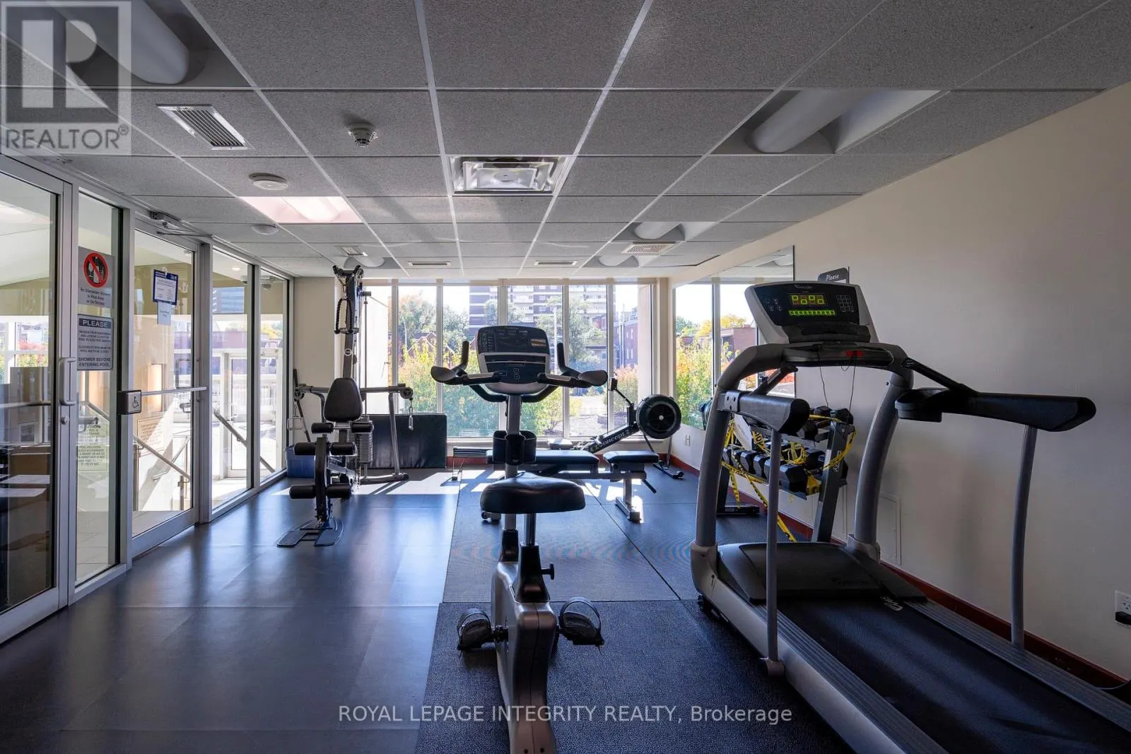 903 - 234 RIDEAU STREET