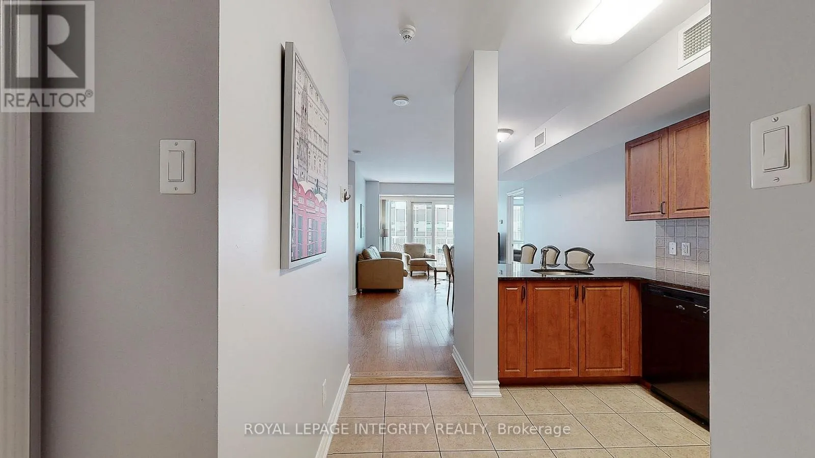 903 - 234 RIDEAU STREET