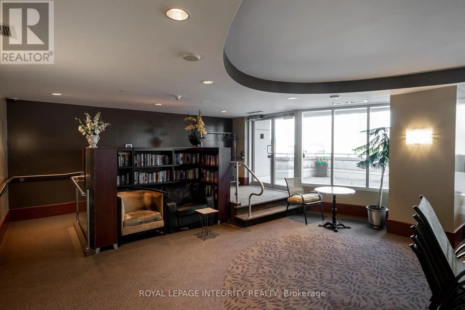 903 - 234 RIDEAU STREET