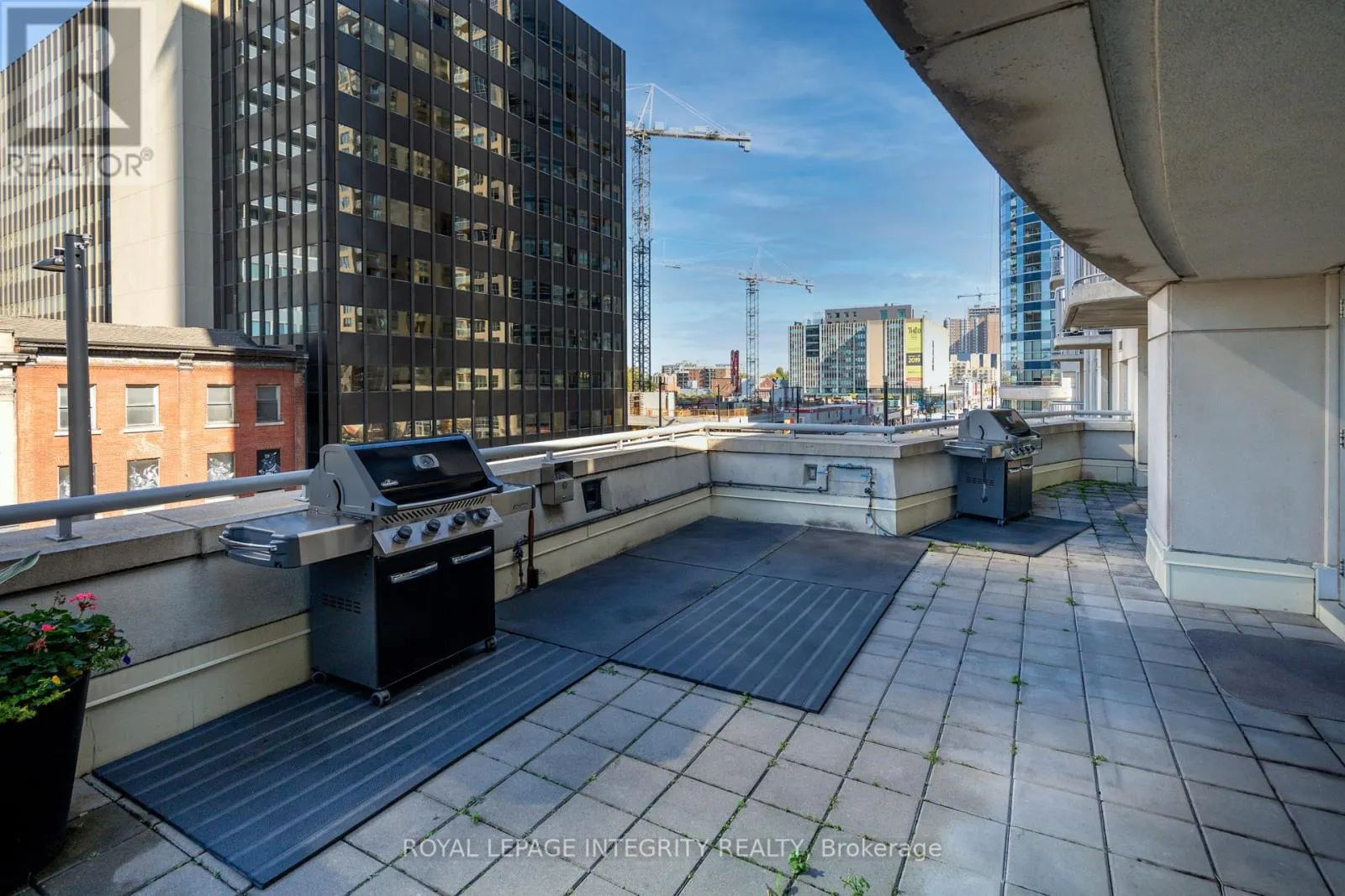 903 - 234 RIDEAU STREET