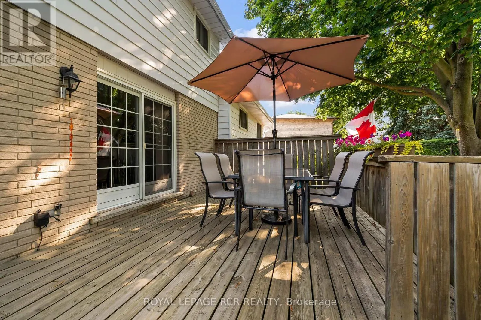 137 WHITE PINE CRESCENT