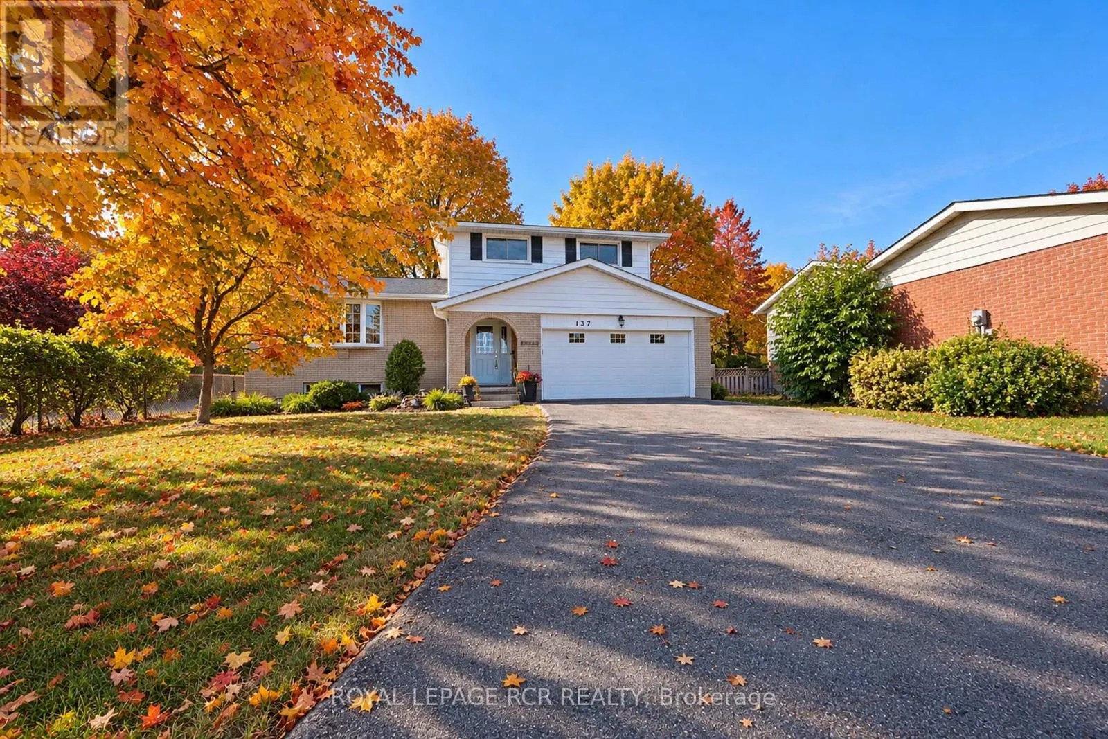 137 WHITE PINE CRESCENT