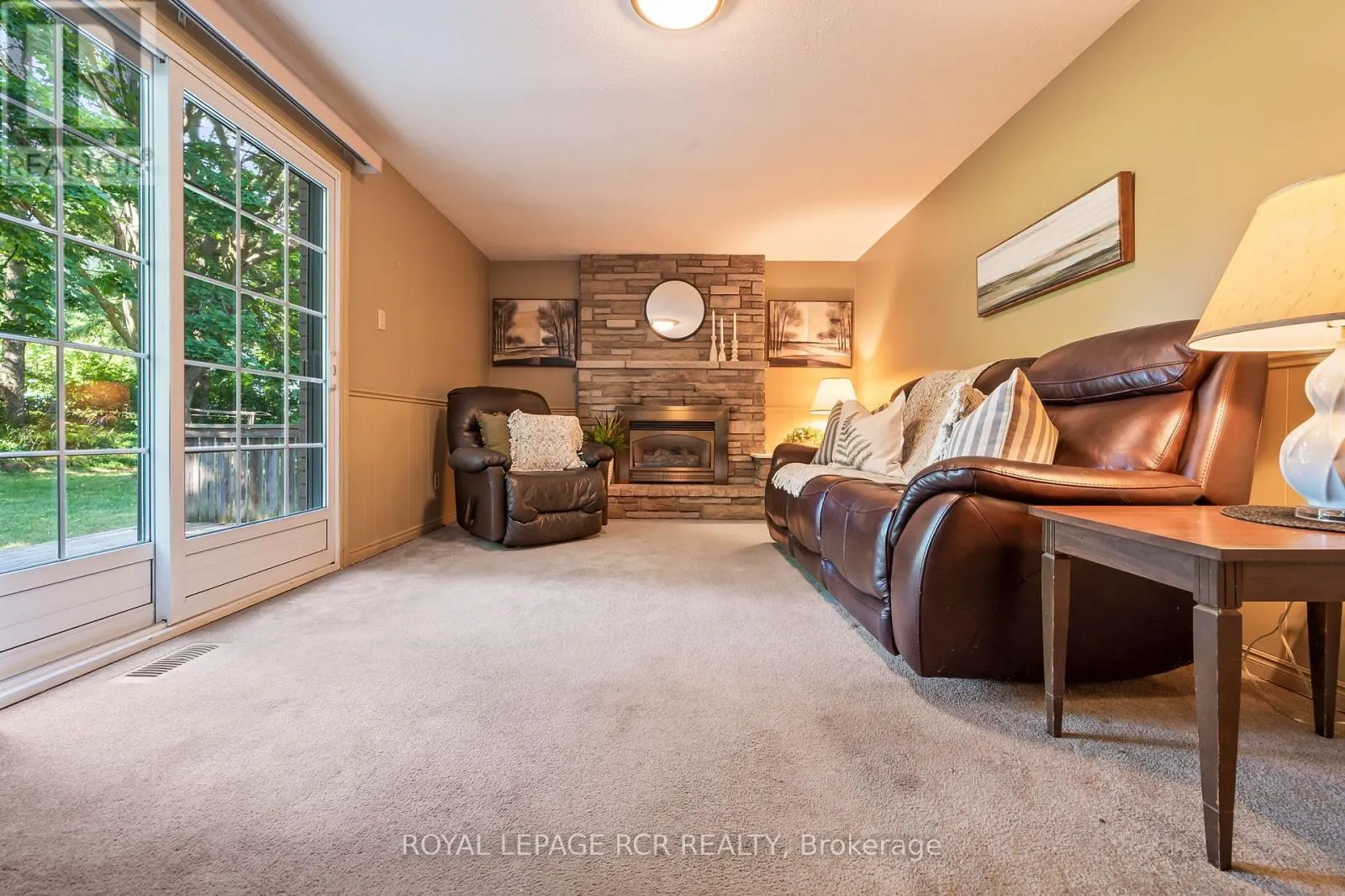 137 WHITE PINE CRESCENT
