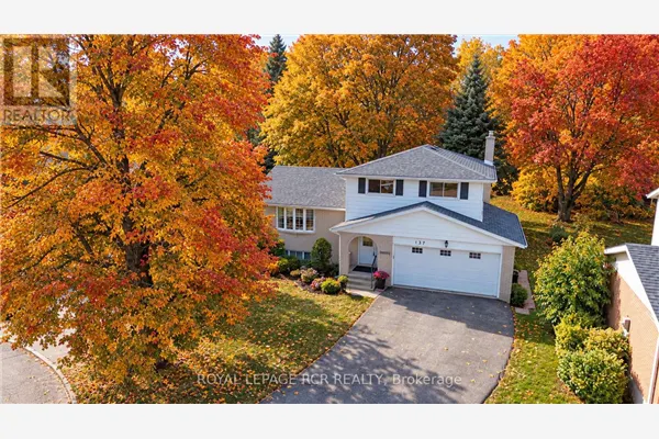 137 WHITE PINE CRESCENT