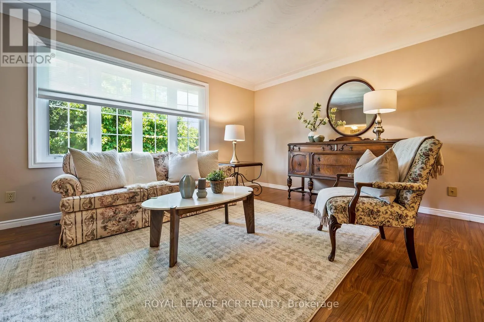 137 WHITE PINE CRESCENT