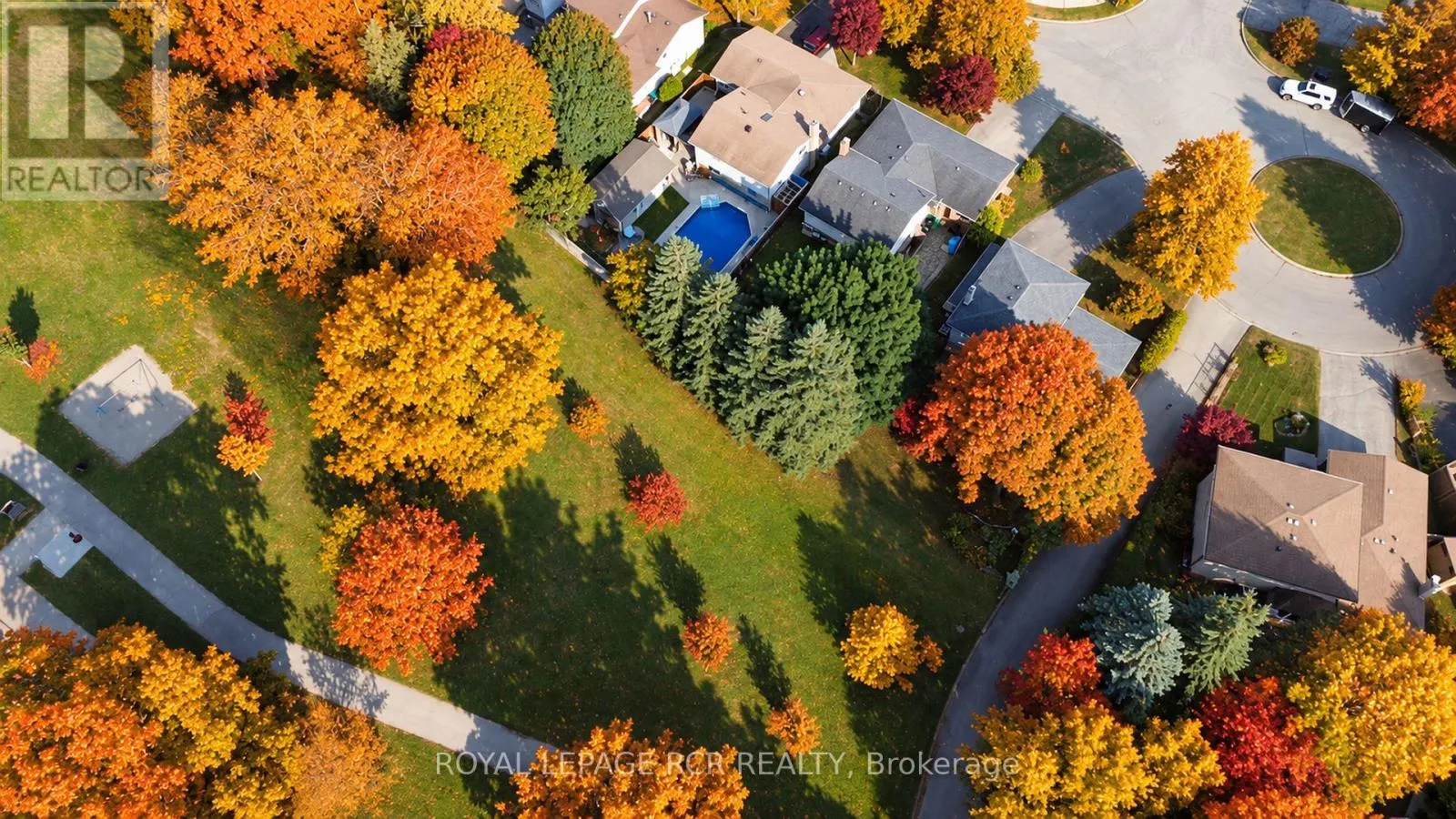 137 WHITE PINE CRESCENT