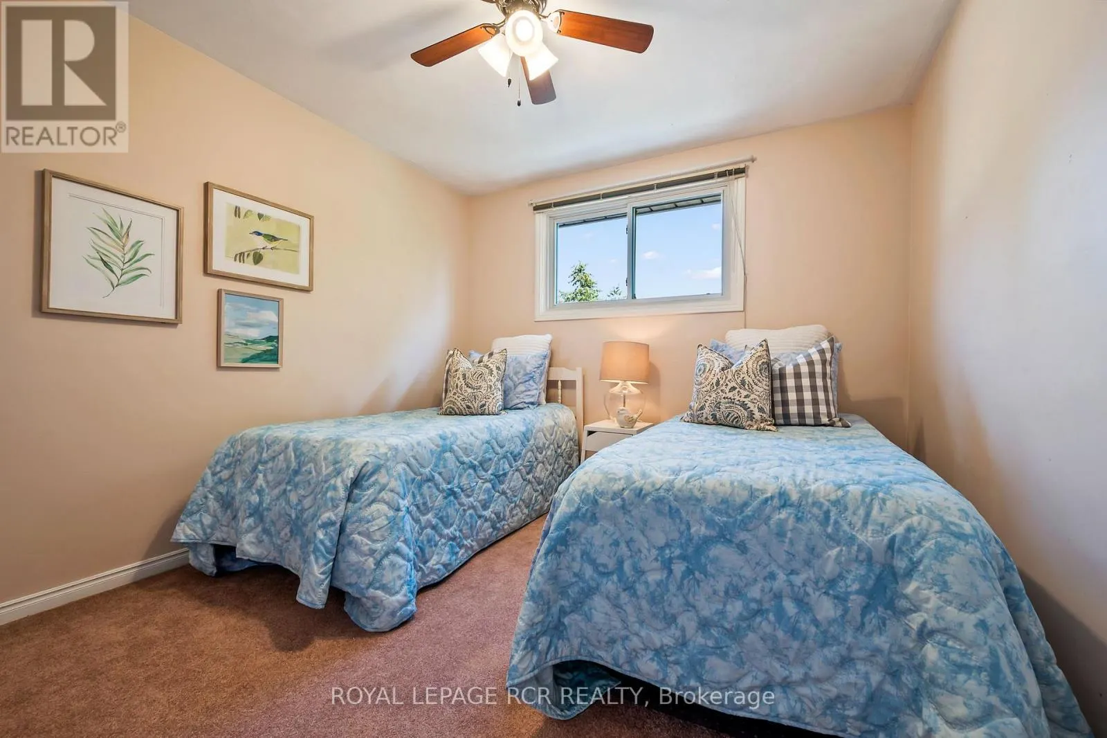 137 WHITE PINE CRESCENT