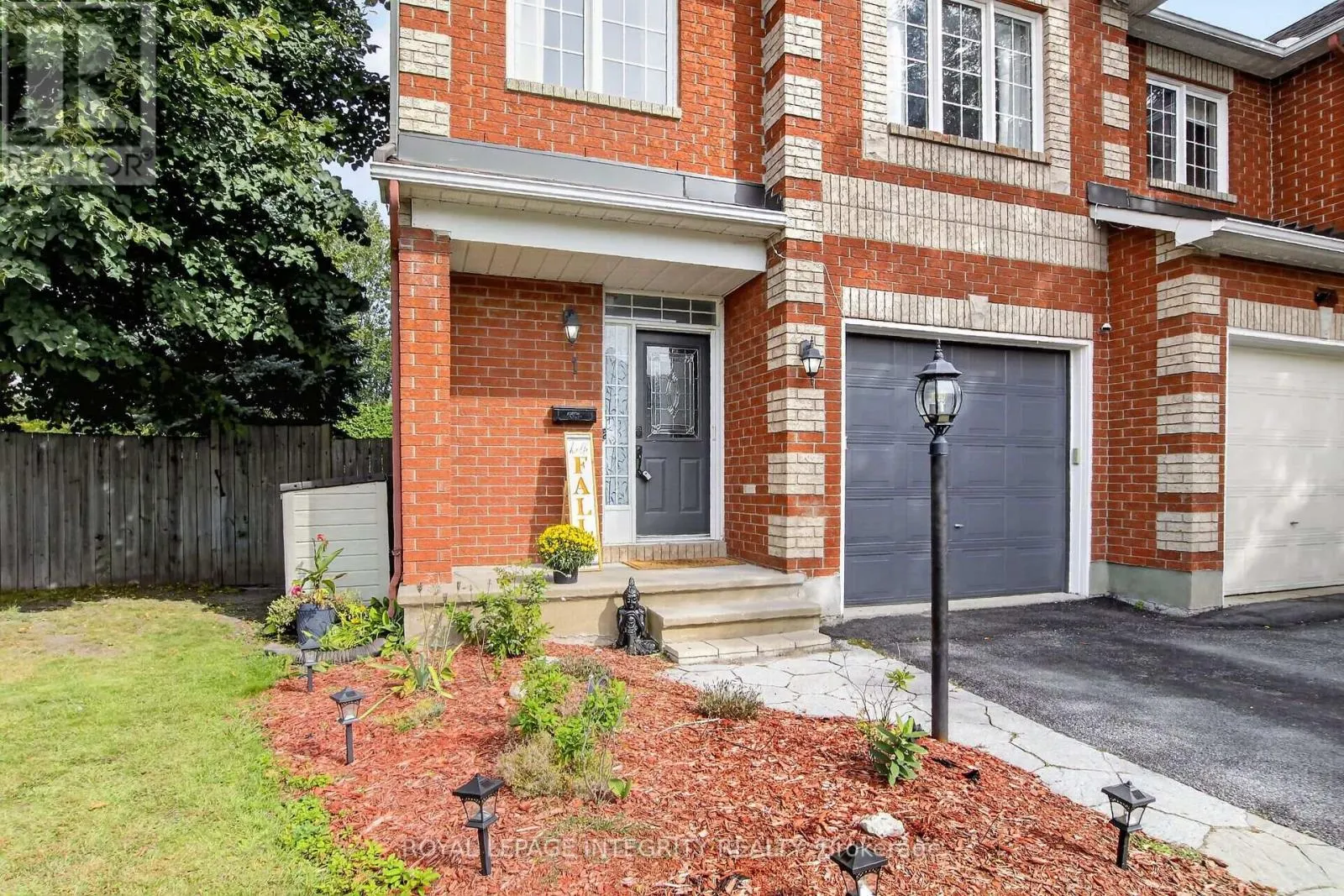 1 CHANTILLY GATE