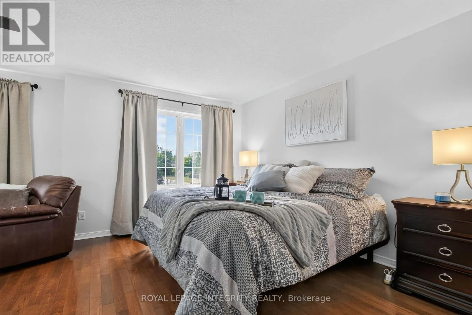 1 CHANTILLY GATE