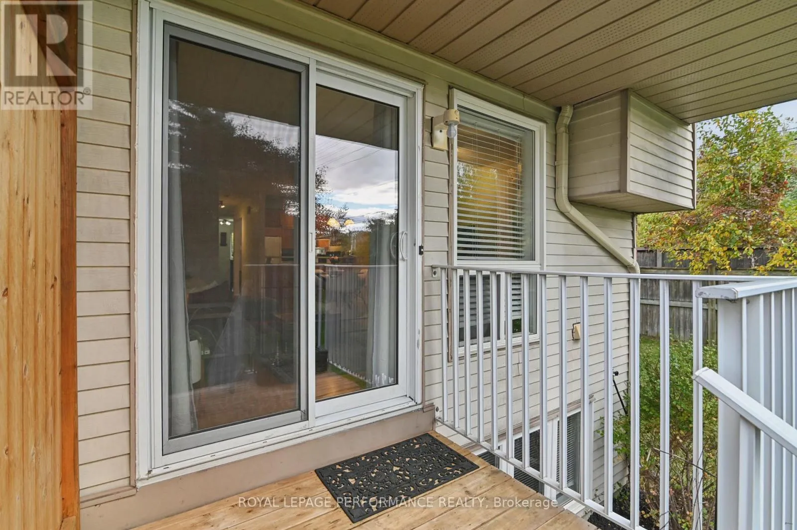 6 - 266 BRISTON PRIVATE