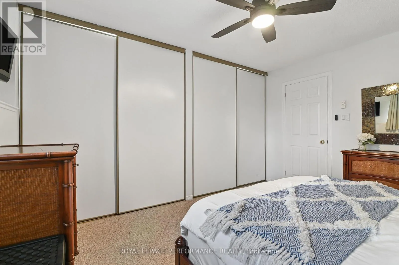 6 - 266 BRISTON PRIVATE