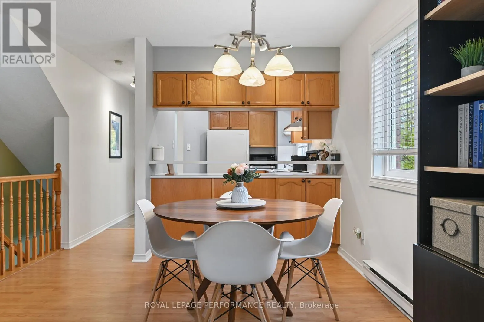 6 - 266 BRISTON PRIVATE