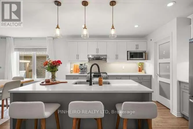 36 HONEY BEND