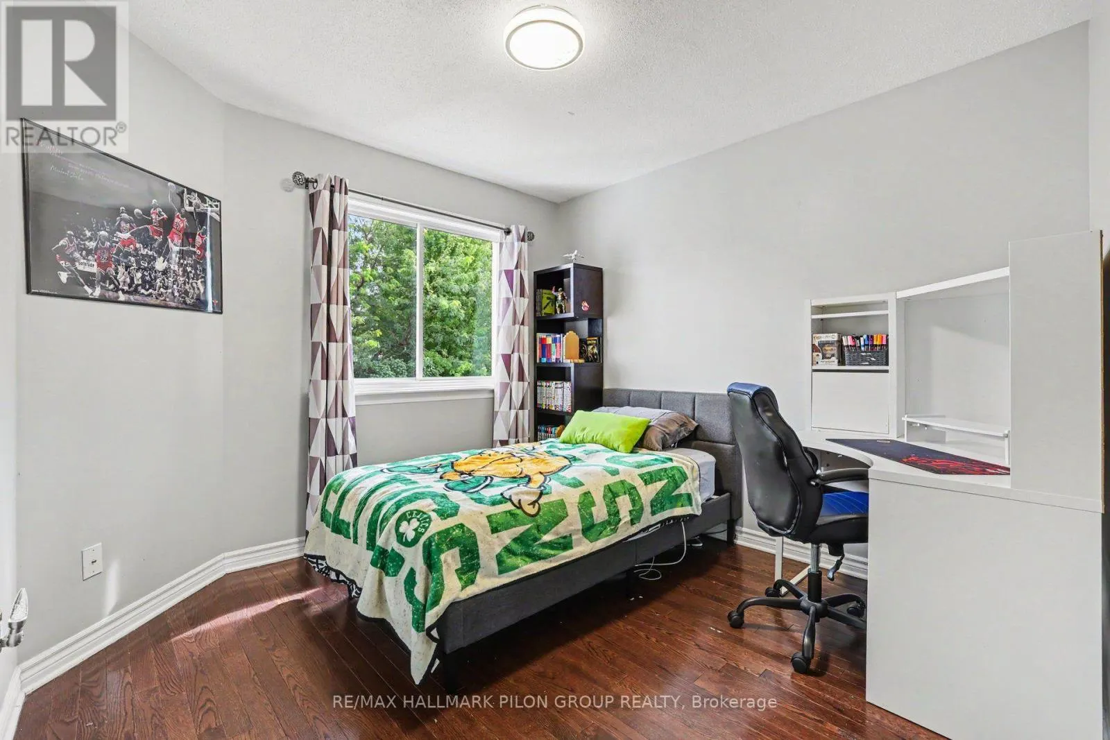 4377 RAINFOREST DRIVE