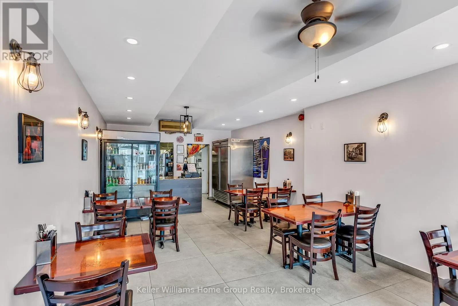 1B - 45 CORK STREET E #1B