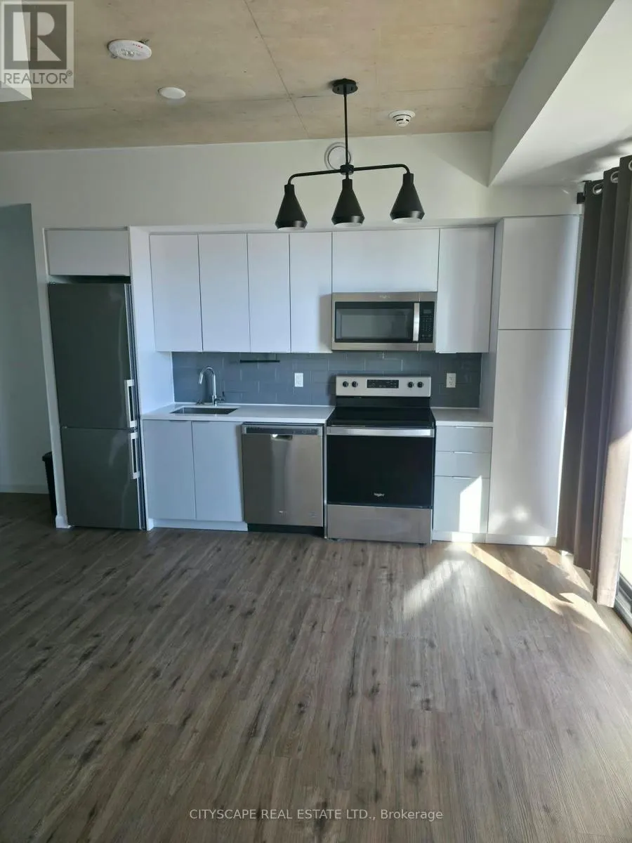 309 - 7 ERIE AVENUE