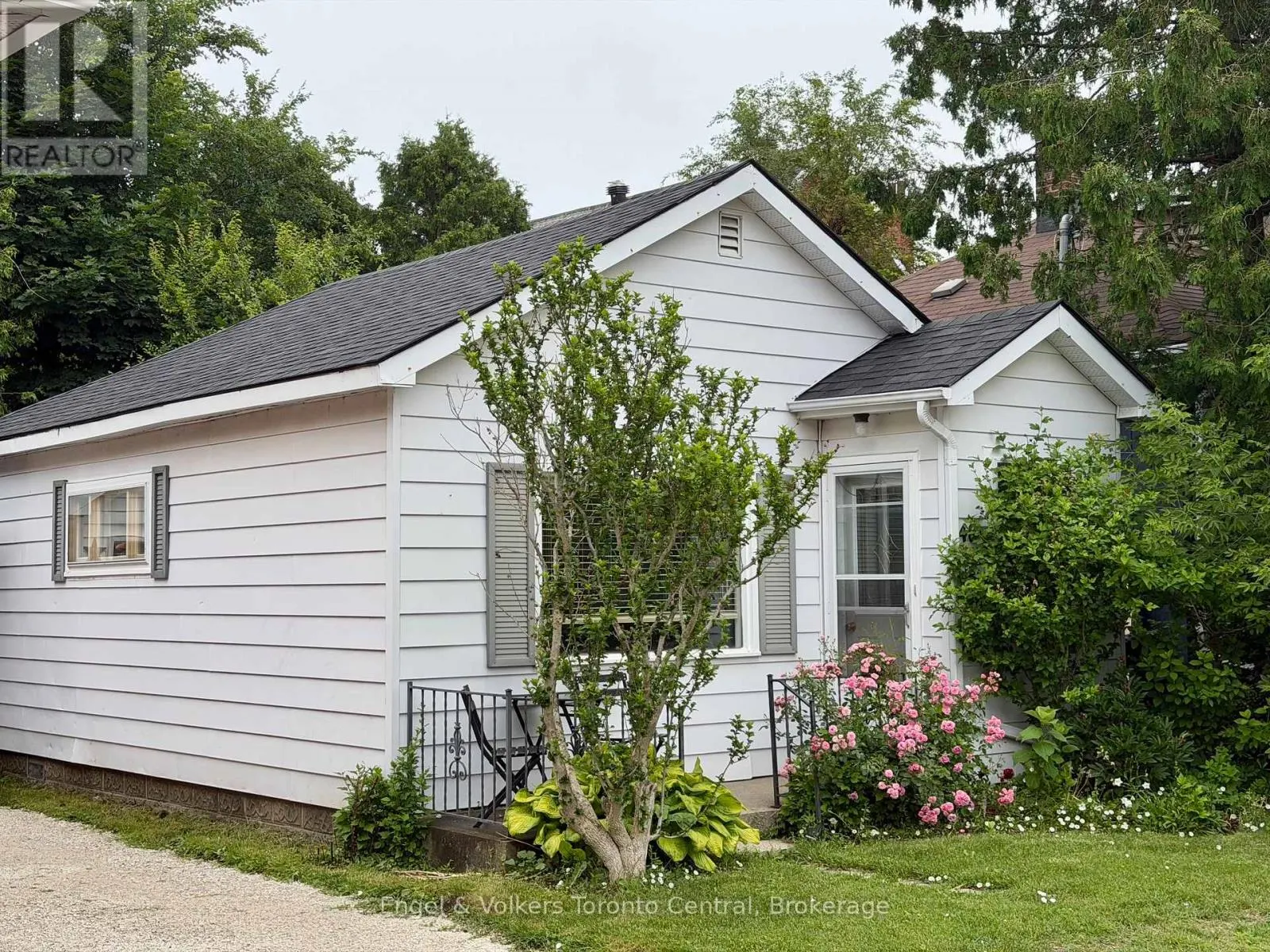 48 BERRY STREET