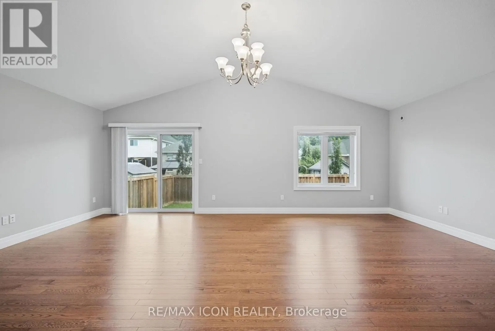 32 FOXTAIL LANE