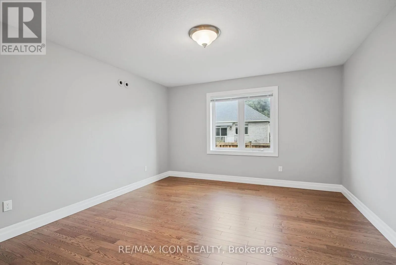32 FOXTAIL LANE