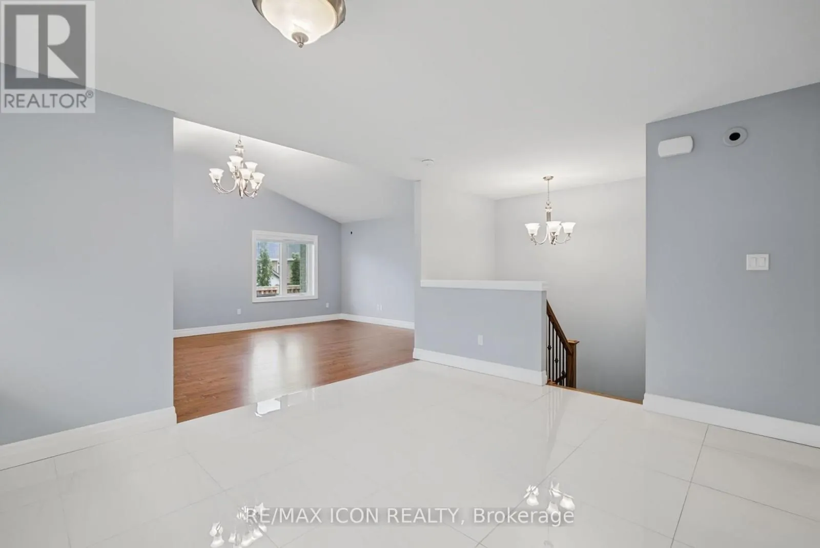 32 FOXTAIL LANE