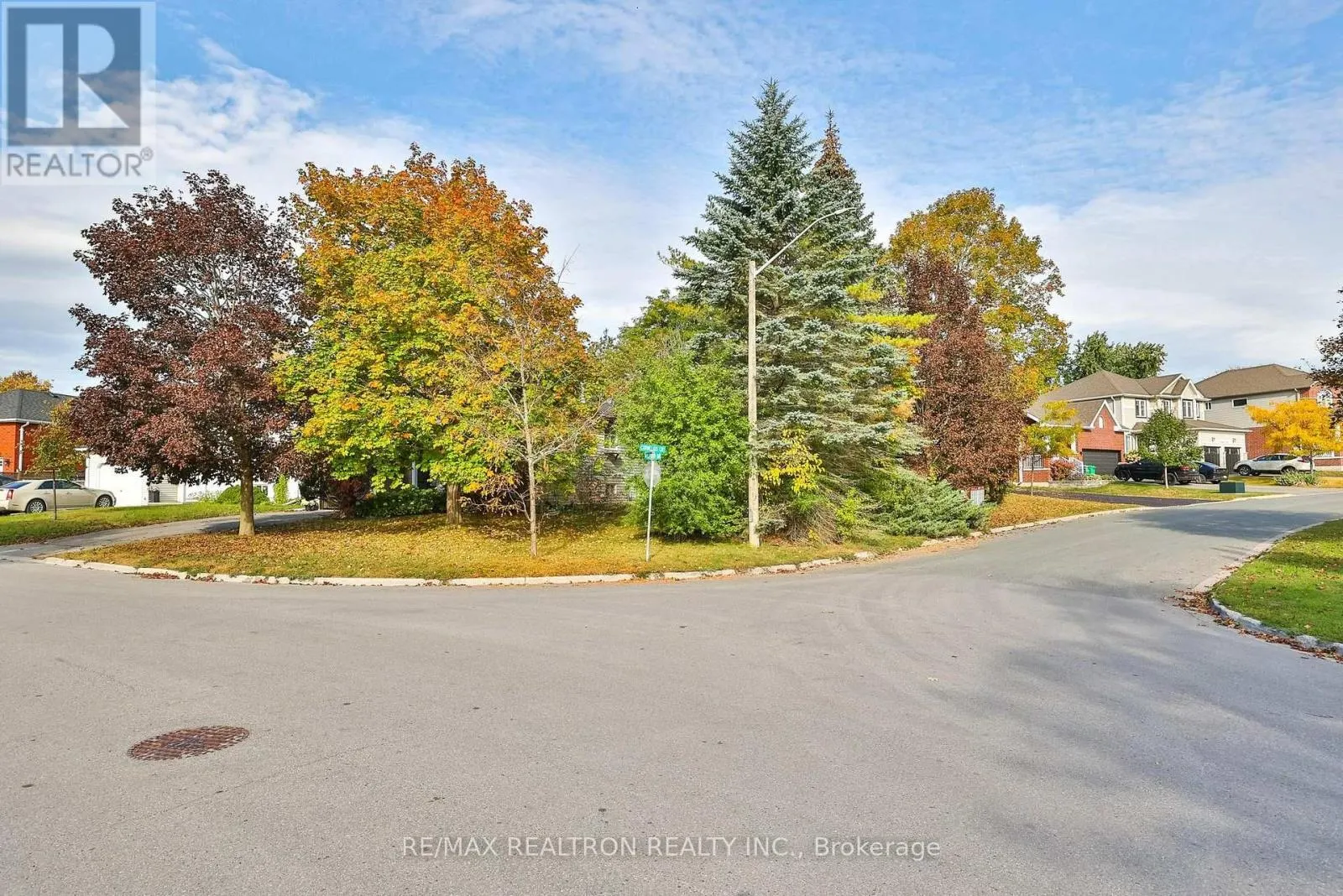 805 MILFORD DRIVE