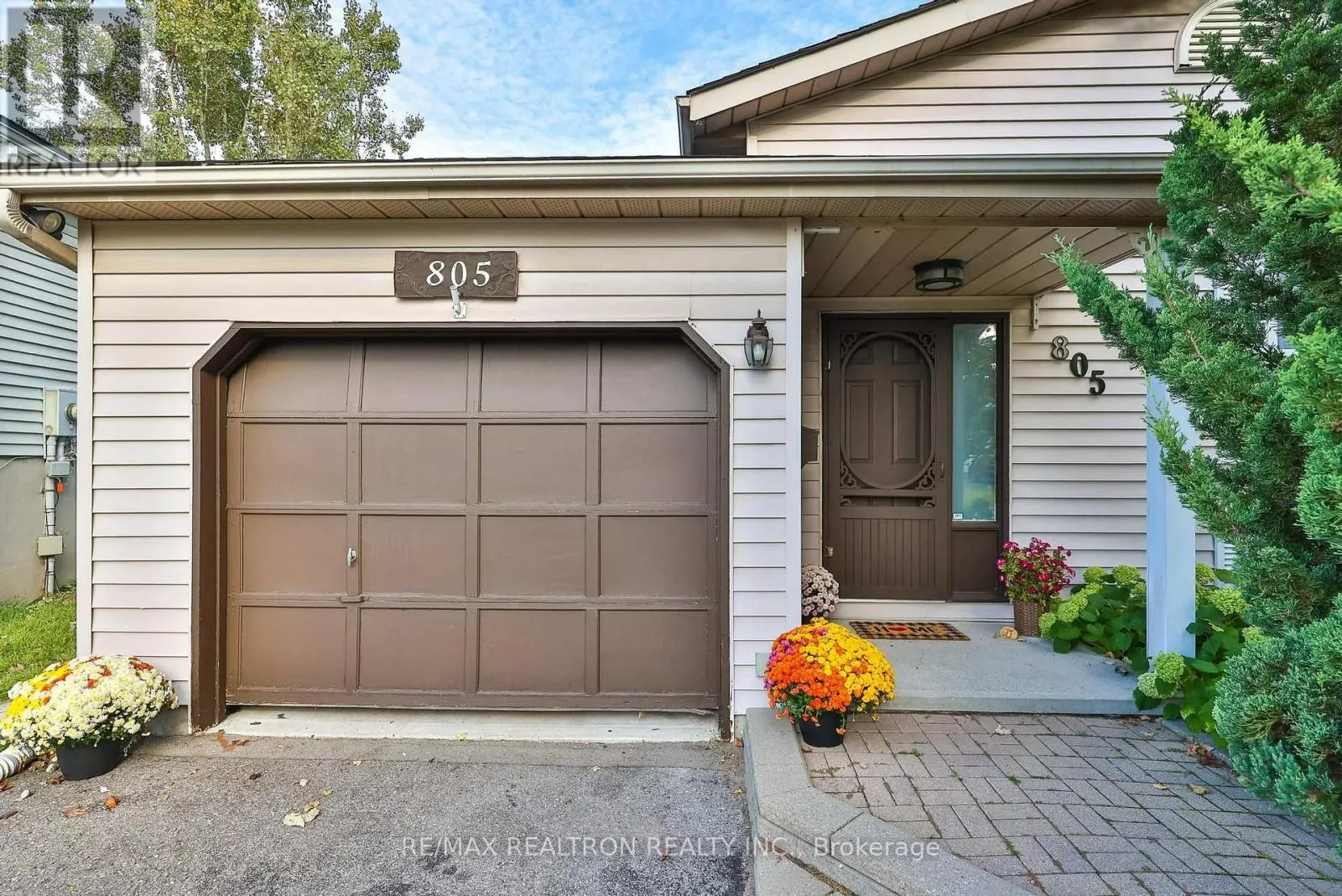 805 MILFORD DRIVE