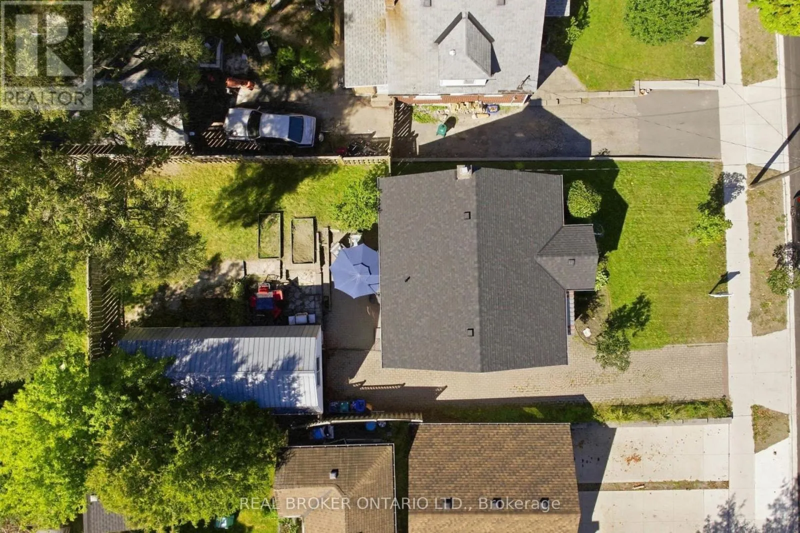 363 LAWRENCE AVENUE