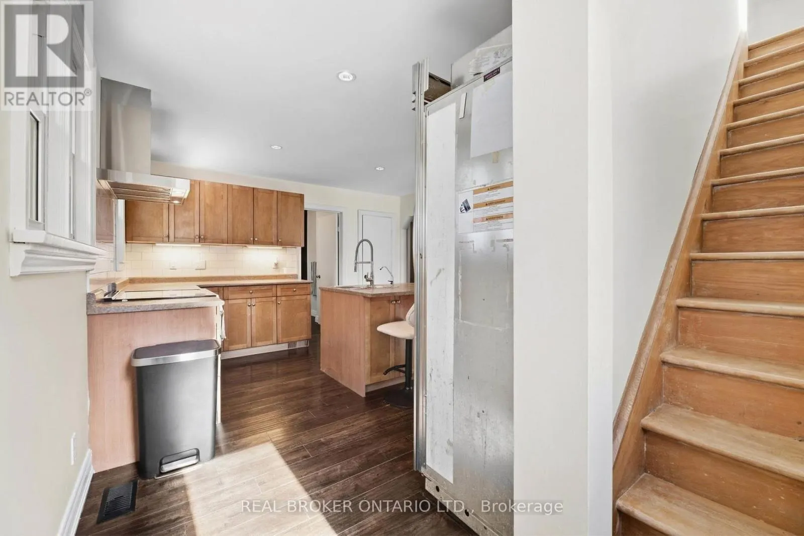 363 LAWRENCE AVENUE