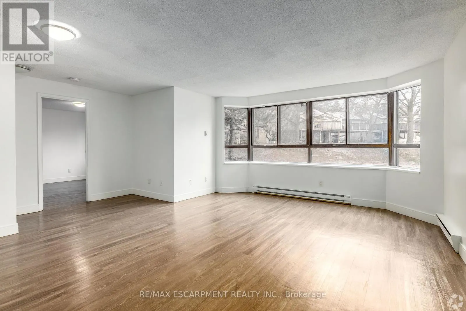510 - 547 BELMONT AVENUE W