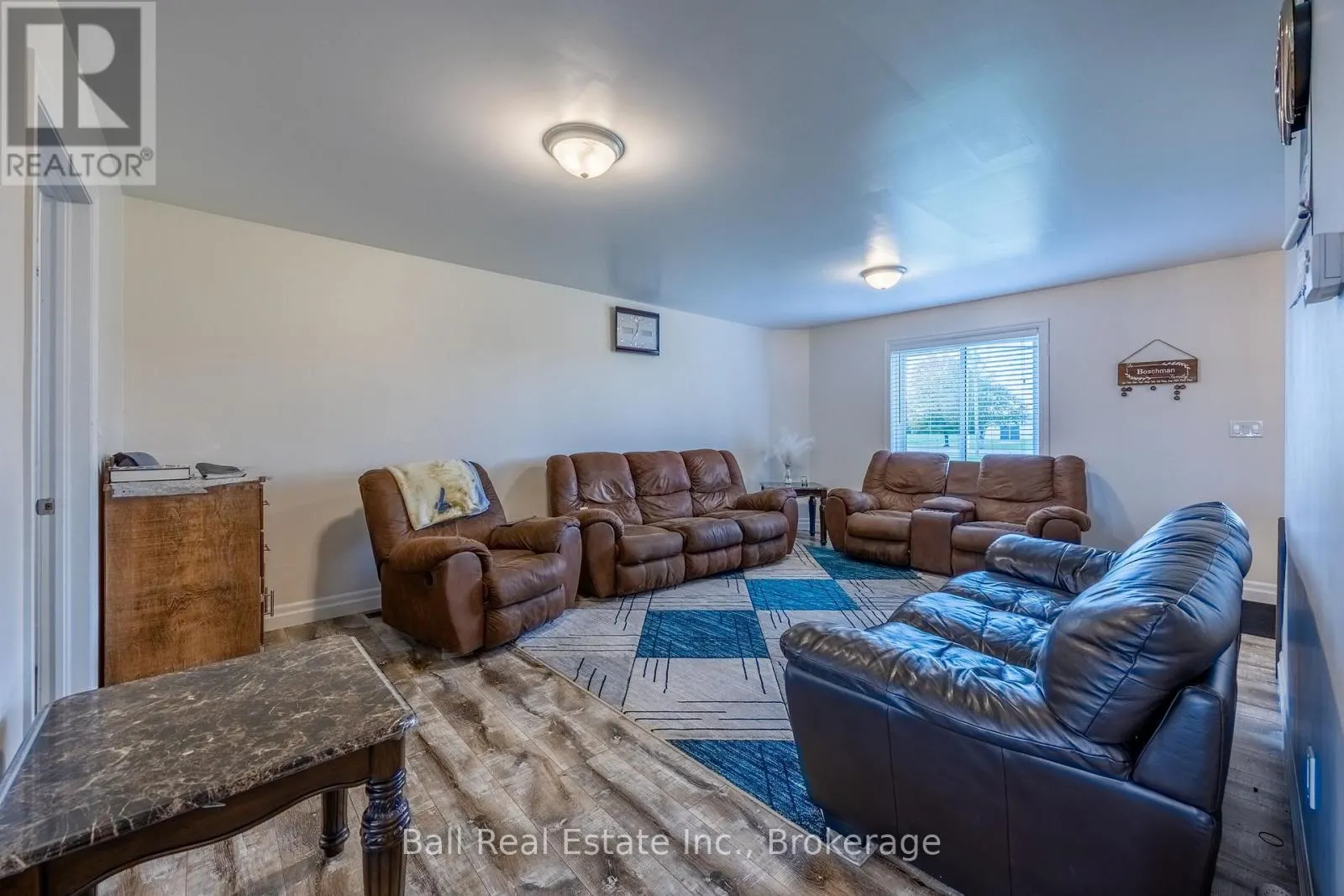 126183 MALL ROAD