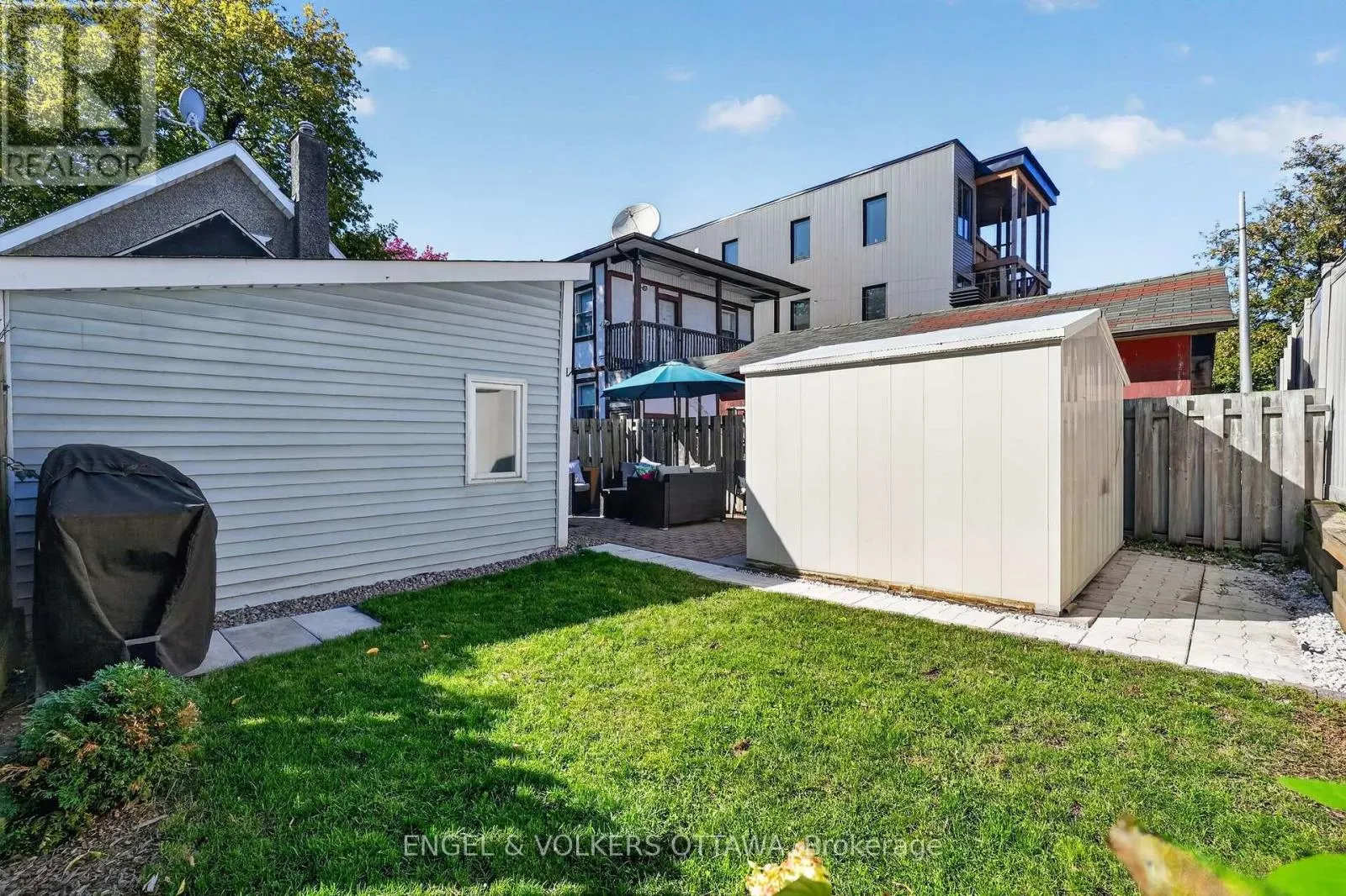 319 SAVARD AVENUE