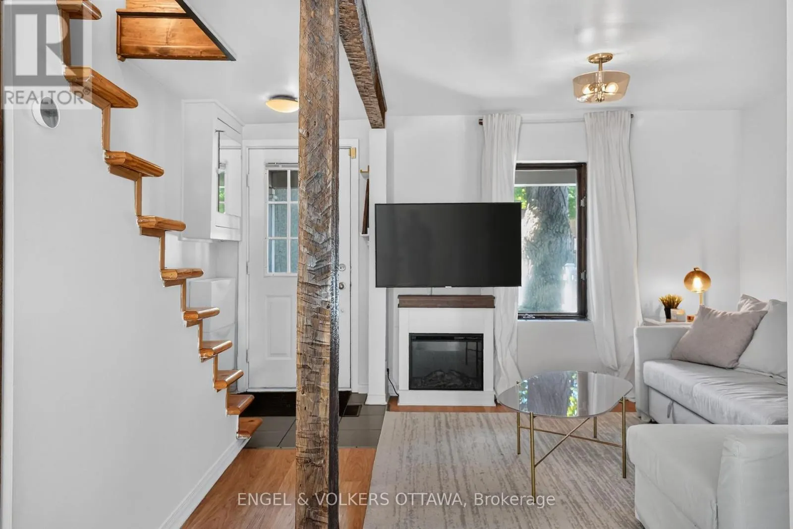319 SAVARD AVENUE