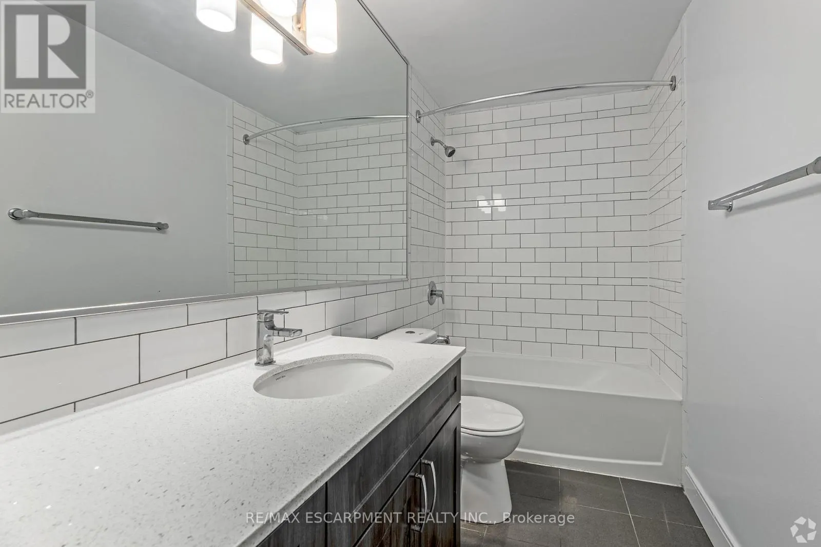 805 - 547 BELMONT AVENUE