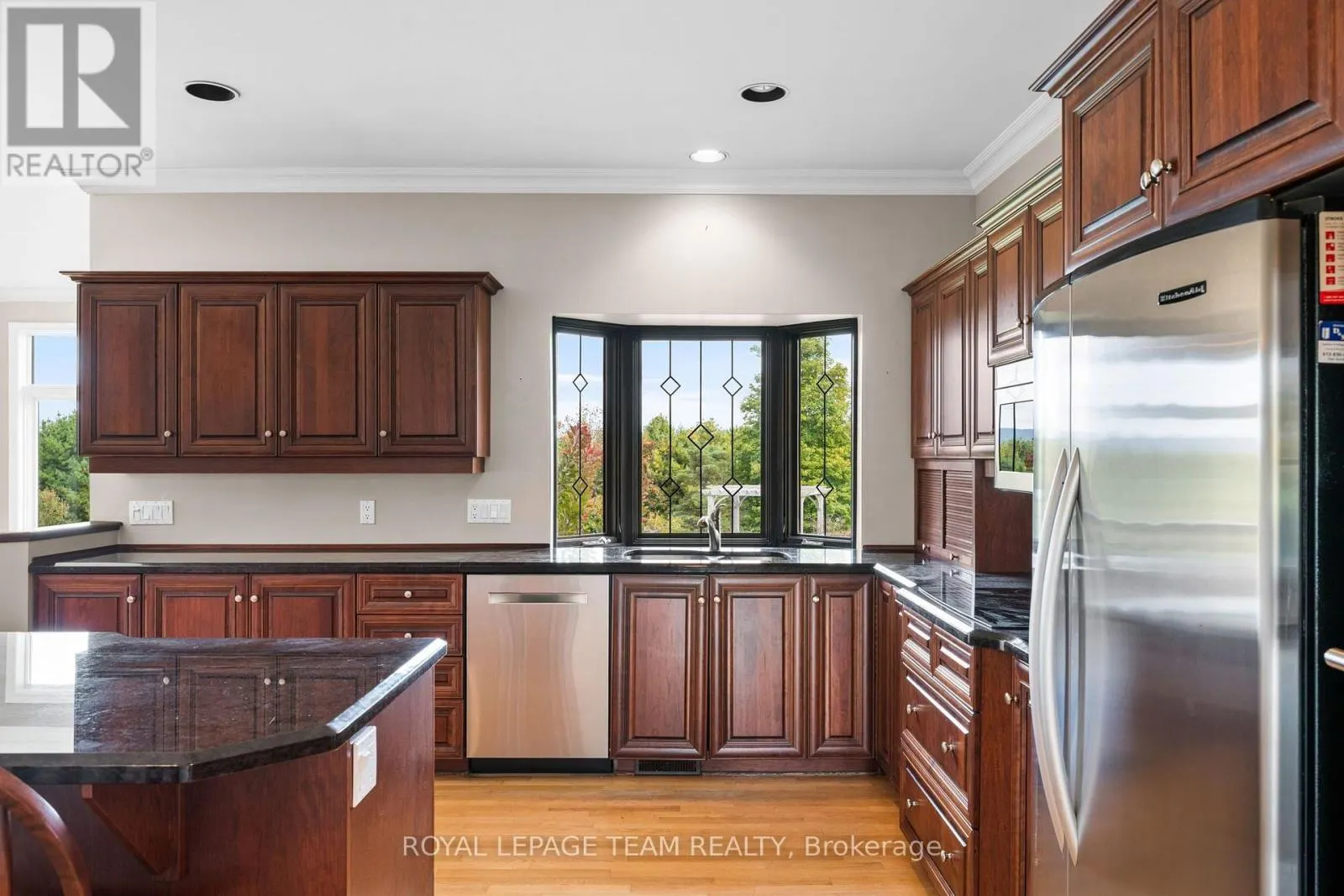 285 PINHEY POINT ROAD