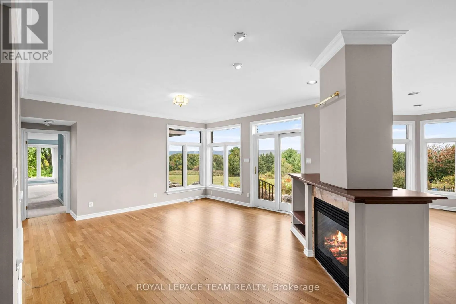 285 PINHEY POINT ROAD