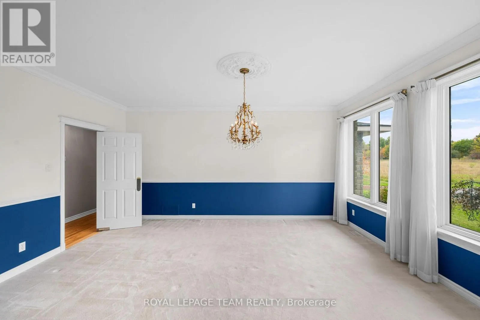 285 PINHEY POINT ROAD