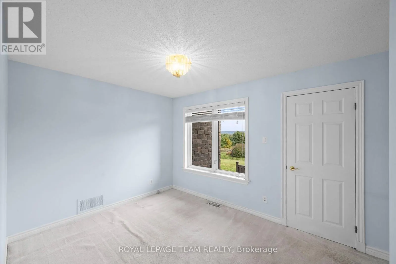 285 PINHEY POINT ROAD