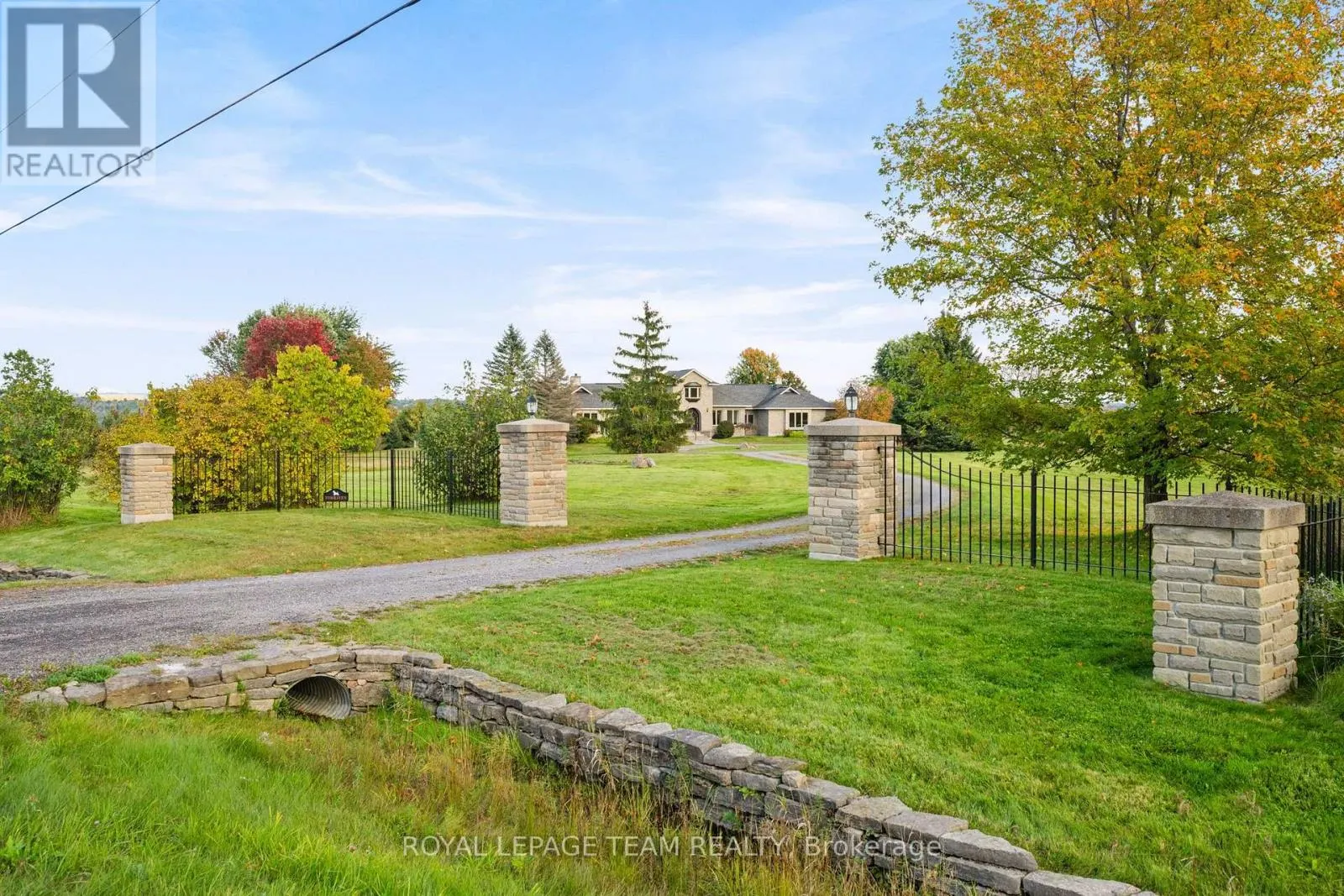 285 PINHEY POINT ROAD