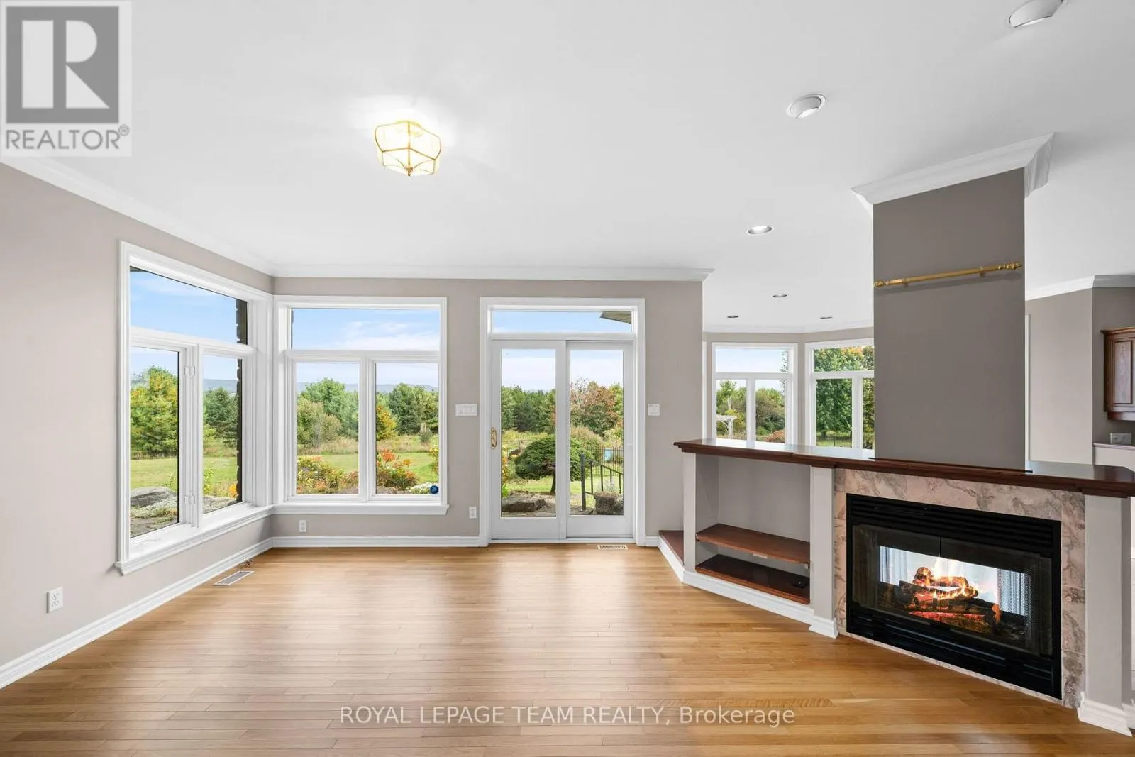 285 PINHEY POINT ROAD
