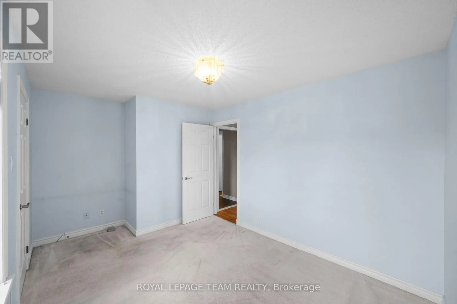 285 PINHEY POINT ROAD