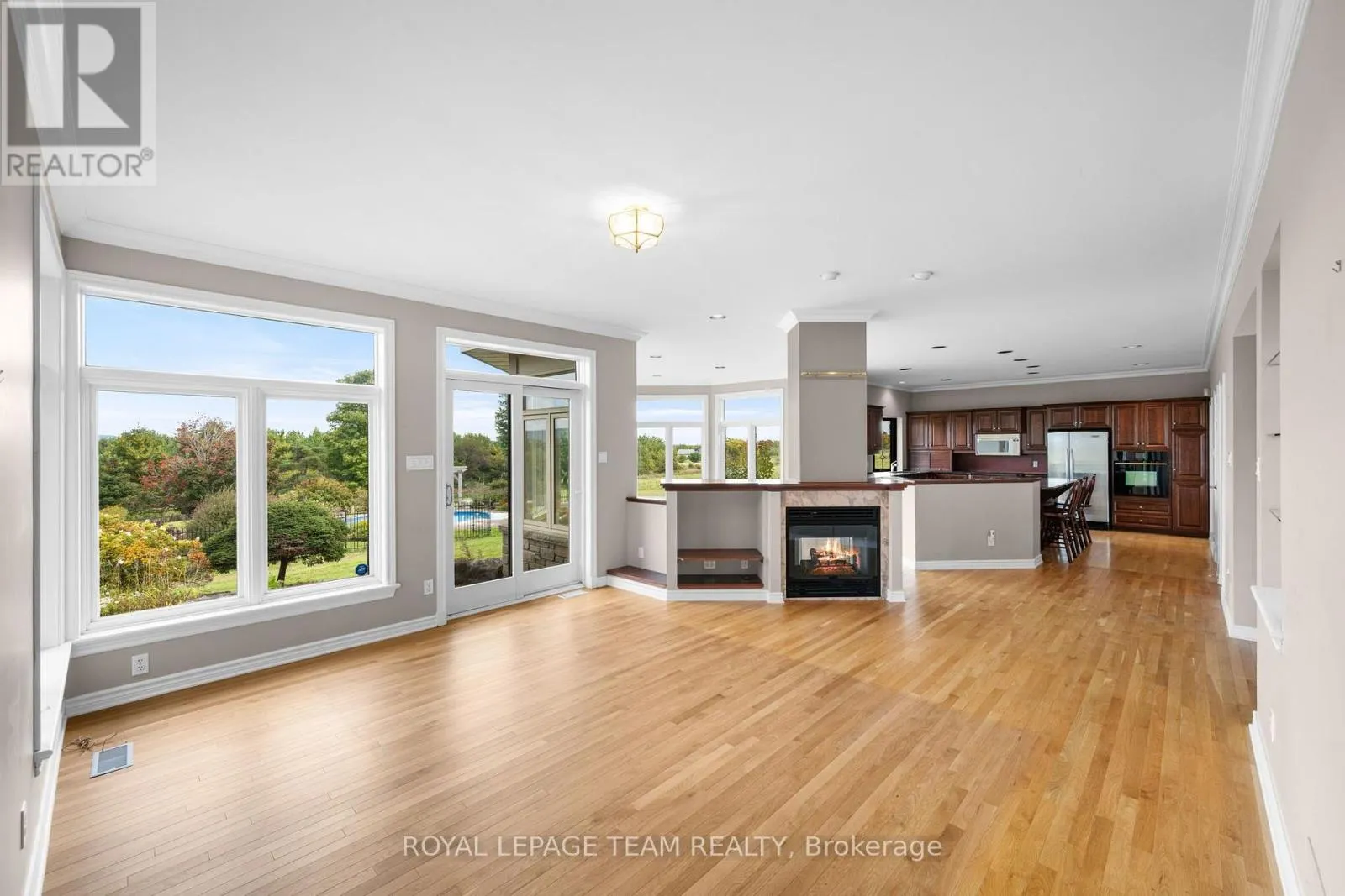 285 PINHEY POINT ROAD
