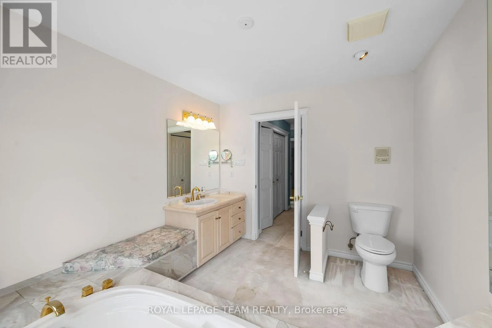 285 PINHEY POINT ROAD