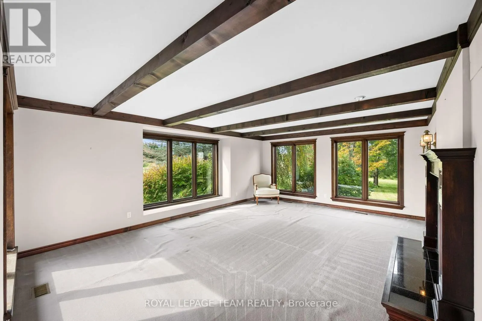 285 PINHEY POINT ROAD